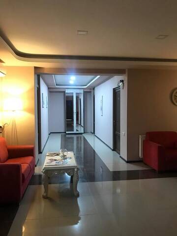 Фото номера Четырехместный номер с ванной Отель Hotel Caucasus г. Тбилиси 2
