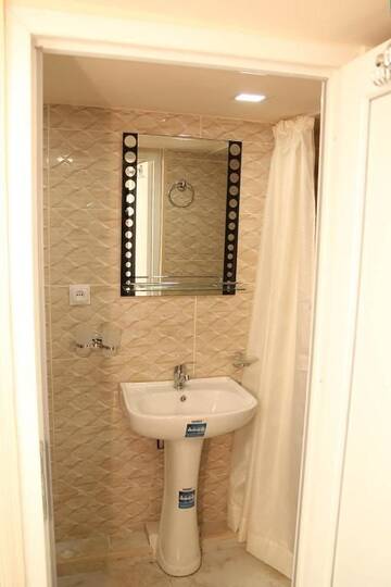 Фото номера Трехместный номер Гостевой дом Guest house Lana г. Тбилиси 21