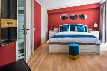 Фото номера Двухместный номер Делюкс с 1 кроватью и балконом Отель Boutique Hotel Khokhobi Old Tbilisi г. Тбилиси 2