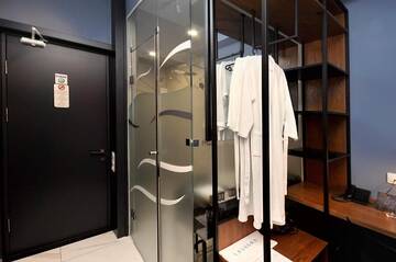 Фото номера Небольшой двухместный номер с 1 кроватью Отель Elle Boutique Hotel г. Тбилиси 19