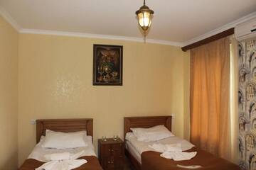 Фото номера Апартаменты с 3 спальнями Гостевой дом Pshavi street hotel г. Тбилиси 40