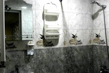 Фото номера Апартаменты с 3 спальнями Гостевой дом Pshavi street hotel г. Тбилиси 45