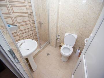 Фото номера Классический трехместный номер Отель Hotel Elegant 2 г. Тбилиси 4