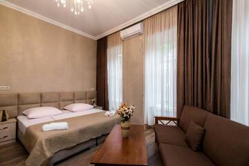 Фото номера Семейный номер Делюкс Гостевой дом Star Hotel г. Тбилиси 4