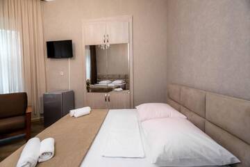 Фото номера Семейный номер Делюкс Гостевой дом Star Hotel г. Тбилиси 7