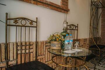 Фото номера Двухместный номер с 1 кроватью и террасой Отель Hotel Janashia г. Тбилиси 15
