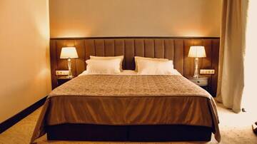 Фото номера Двухместный номер Делюкс с 1 кроватью и балконом Отель Elea Old Tbilisi Hotel г. Тбилиси 10