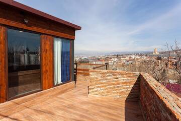 Фото номера Двухместный номер с 1 кроватью и террасой Отель Tabori Terrace г. Тбилиси 5
