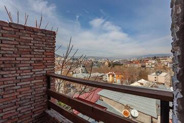 Фото номера Двухместный номер с 1 кроватью и балконом Отель Tabori Terrace г. Тбилиси 3