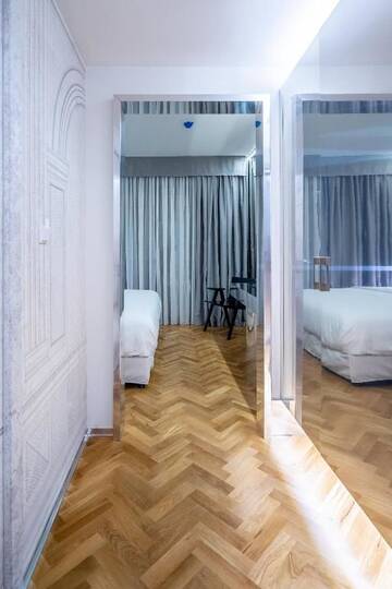 Фото номера Стандартный двухместный номер с 1 кроватью Отель Platforma Design Hotel г. Тбилиси 33