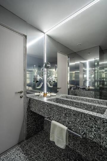 Фото номера Стандартный двухместный номер с 1 кроватью Отель Platforma Design Hotel г. Тбилиси 23