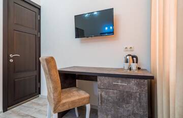 Фото номера Большой двухместный номер с 1 кроватью Отель Golden Light Hotel г. Тбилиси 12