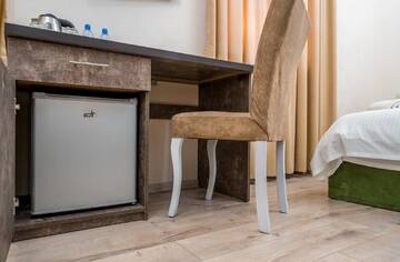 Фото номера Стандартный трехместный номер Отель Golden Light Hotel г. Тбилиси 6