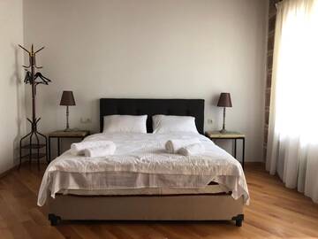 Фото номера Четырехместный номер с общей ванной комнатой Гостевой дом Betlem House Tbilisi г. Тбилиси 28