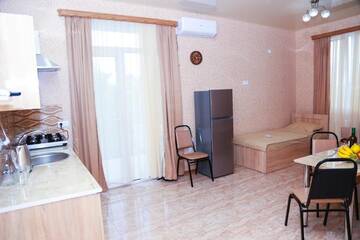 Фото номера Семейный номер с террасой Апарт-отели Apart Hotel 25 г. Тбилиси 29