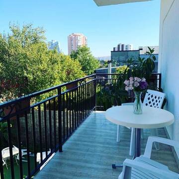 Фото номера Семейный номер с террасой Апарт-отели Apart Hotel 25 г. Тбилиси 34