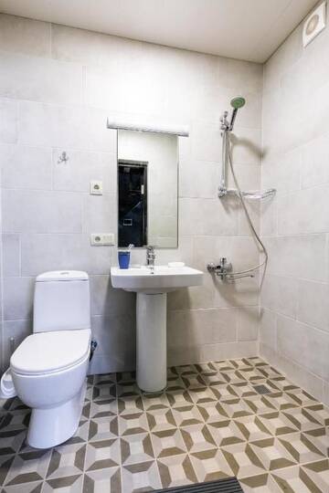 Фото номера Семейный номер с ванной комнатой Отели типа «постель и завтрак» 3 Heritage Rooms г. Тбилиси 39