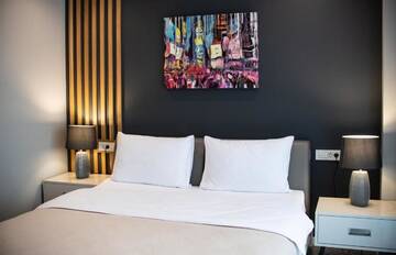 Фото номера Стандартный двухместный номер с 1 кроватью Отель Silver 39 Boutique Hotel &amp; Terrace г. Тбилиси 12