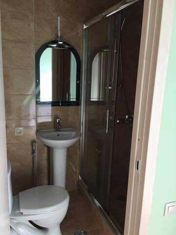 Фото номера Двухместный номер с 1 кроватью и террасой Отель Avlabari Terrace Rooms г. Тбилиси 4