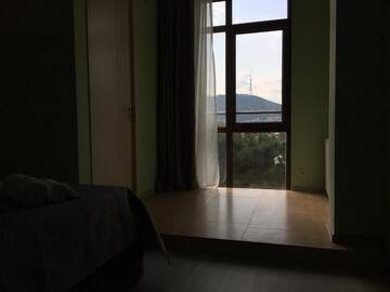 Фото номера Двухместный номер с 1 кроватью и террасой Отель Avlabari Terrace Rooms г. Тбилиси 5