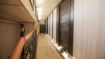 Фото номера Двухместный номер Делюкс с 1 кроватью Мини-отель Hotel Juralius г. Тбилиси 25