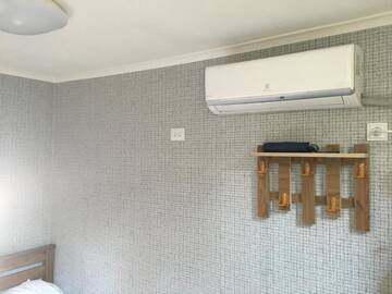 Фото номера Дом с 1 спальней Дома для отпуска Room in the heart of Tbilisi г. Тбилиси 11