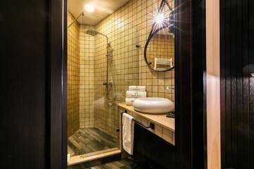Фото номера Стандартный двухместный номер с 1 кроватью Отель Hotel Adamo г. Тбилиси 3