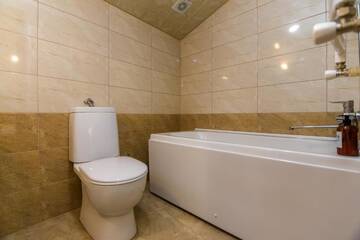 Фото номера Двухместный номер Делюкс с 1 кроватью и дополнительной кроватью Апарт-отели VovaDoma г. Тбилиси 34