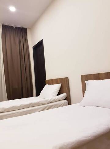 Фото номера Стандартный двухместный номер с 2 отдельными кроватями Отель Hotel Classic г. Тбилиси 12