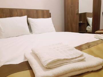 Фото номера Номер с кроватью размера «king-size» Отель Hotel Classic г. Тбилиси 11