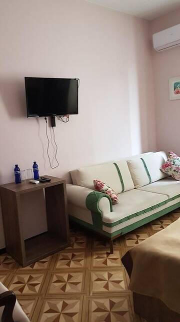 Фото номера Номер с кроватью размера «king-size» Отель Hotel Classic г. Тбилиси 4