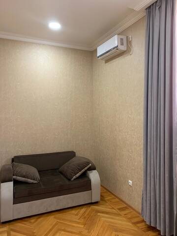 Фото номера Стандартный двухместный номер с 2 отдельными кроватями Отель Hotel A&amp;K г. Тбилиси 2