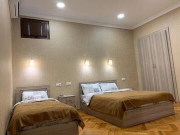 Фото номера Трехместный номер Отель Hotel A&amp;K г. Тбилиси 3