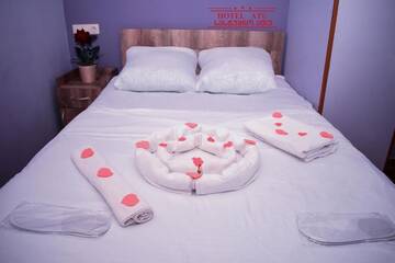 Фото номера Четырехместный номер с собственной ванной комнатой Отель Hotel Atu г. Тбилиси 6