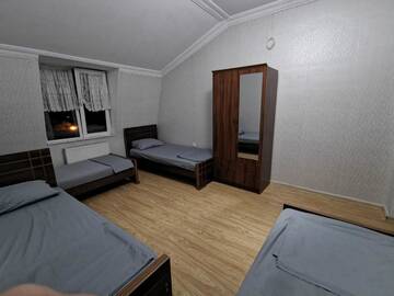 Фото номера Кровать в общем 4-местном номере для мужчин и женщин Хостелы Rose House г. Тбилиси 10
