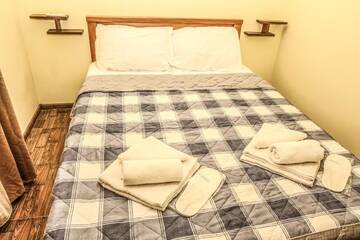 Фото номера Небольшой двухместный номер с 1 кроватью Отель Hotel Yalla г. Тбилиси 26