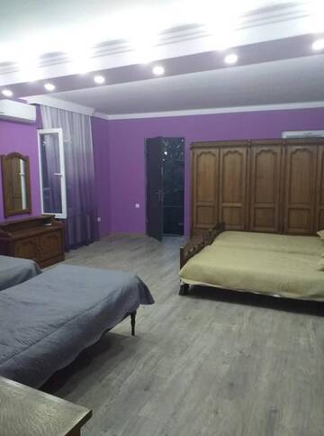 Фото номера Стандартный четырехместный номер Проживание в семье home in isani г. Тбилиси 13
