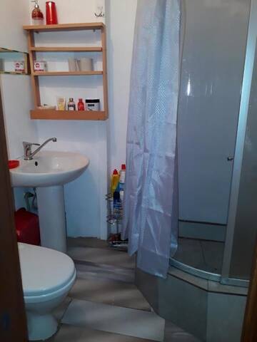 Фото номера Апартаменты с 1 спальней Апарт-отели Gest House 333 г. Тбилиси 24