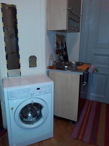 Фото номера Апартаменты с 1 спальней Апарт-отели Gest House 333 г. Тбилиси 32