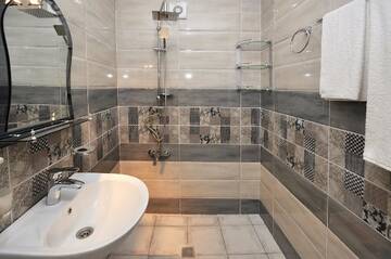 Фото номера Двухместный номер с 1 кроватью Отель BERIKA HOUSE г. Тбилиси 19