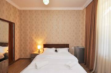 Фото номера Двухместный номер с 1 кроватью Отель BERIKA HOUSE г. Тбилиси 6