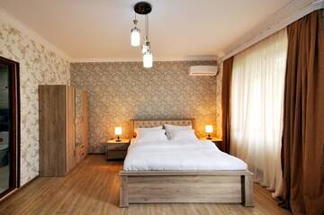 Фото номера Стандартный семейный номер Отель BERIKA HOUSE г. Тбилиси 15