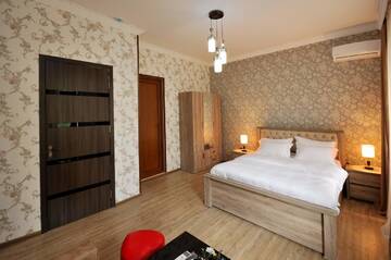 Фото номера Стандартный семейный номер Отель BERIKA HOUSE г. Тбилиси 14