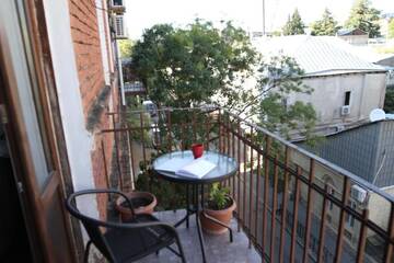 Фото номера Классический трехместный номер Гостевой дом Guest House 3rd Floor г. Тбилиси 11