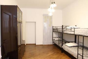 Фото номера Кровать в общем 6-местном номере для женщин Гостевой дом Guest House 3rd Floor г. Тбилиси 2