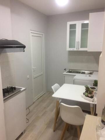Фото номера Дом с 1 спальней Дома для отпуска Two bedroom apartment..Metro Marjanishvili-Street-Ivane Javakhishvili 58a г. Тбилиси 21