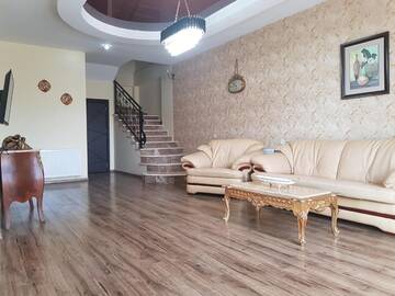 Фото номера Вилла с 3 спальнями Виллы Tbilisi loves guests г. Тбилиси 20