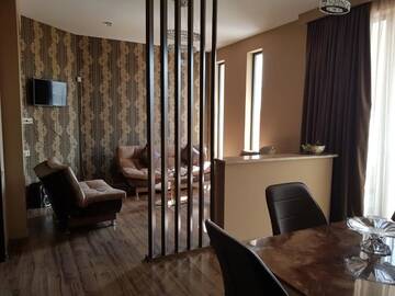 Фото номера Вилла с 3 спальнями Виллы Tbilisi loves guests г. Тбилиси 28