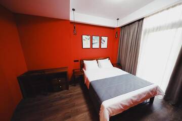 Фото номера Бюджетный двухместный номер с 1 кроватью Отель HOTEL LINGE г. Тбилиси 11