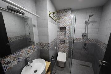 Фото номера Бюджетный двухместный номер с 1 кроватью Отель HOTEL LINGE г. Тбилиси 2